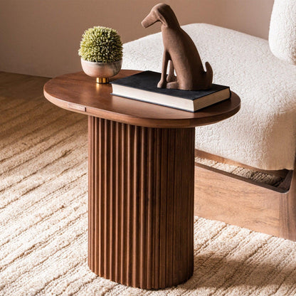 Compact Curve Side Table