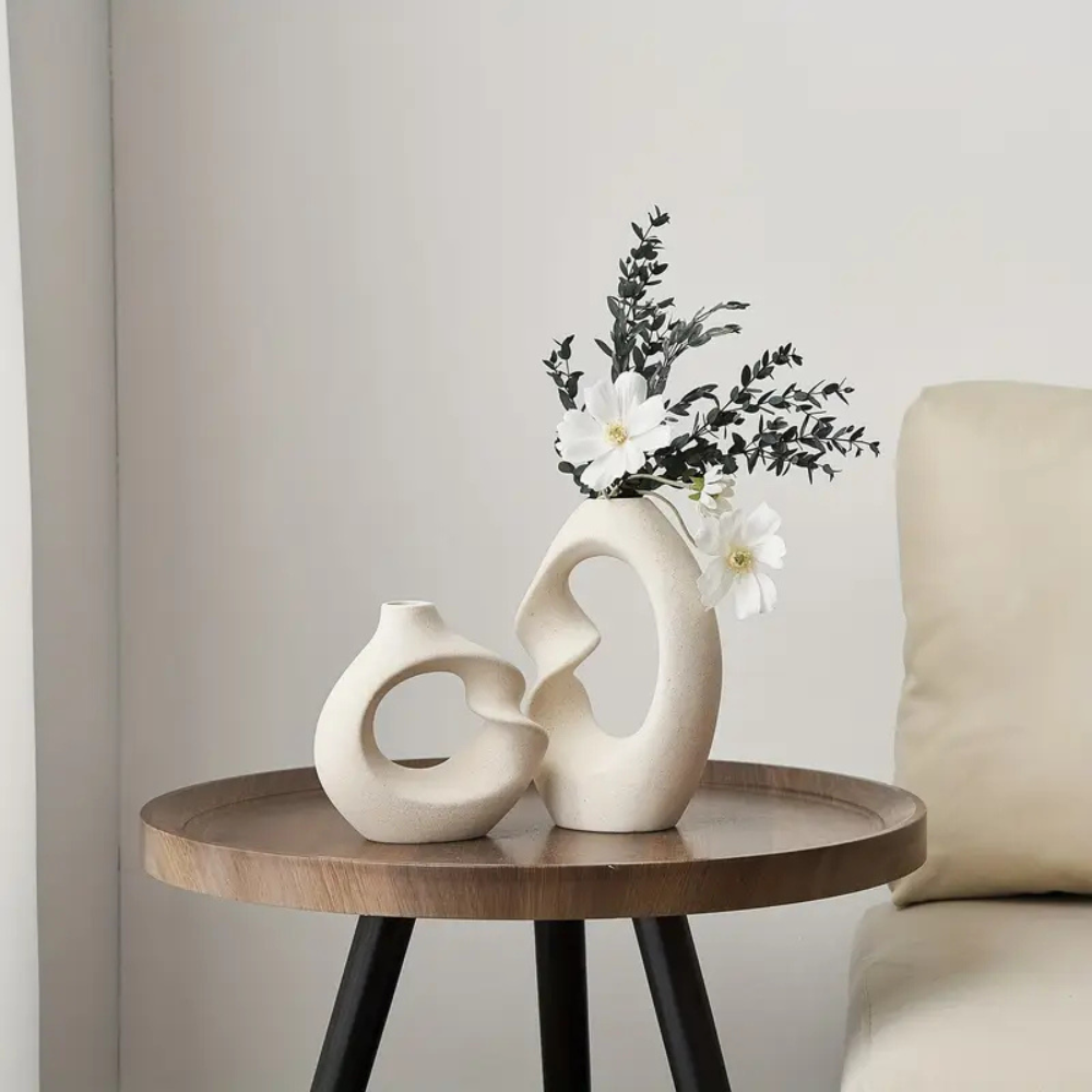 Set of 2 White Modern Chic Vases