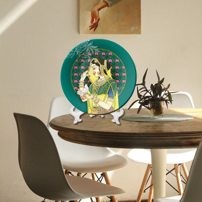 Queen With Her Pigeon Messenger Decorative Wall Plate