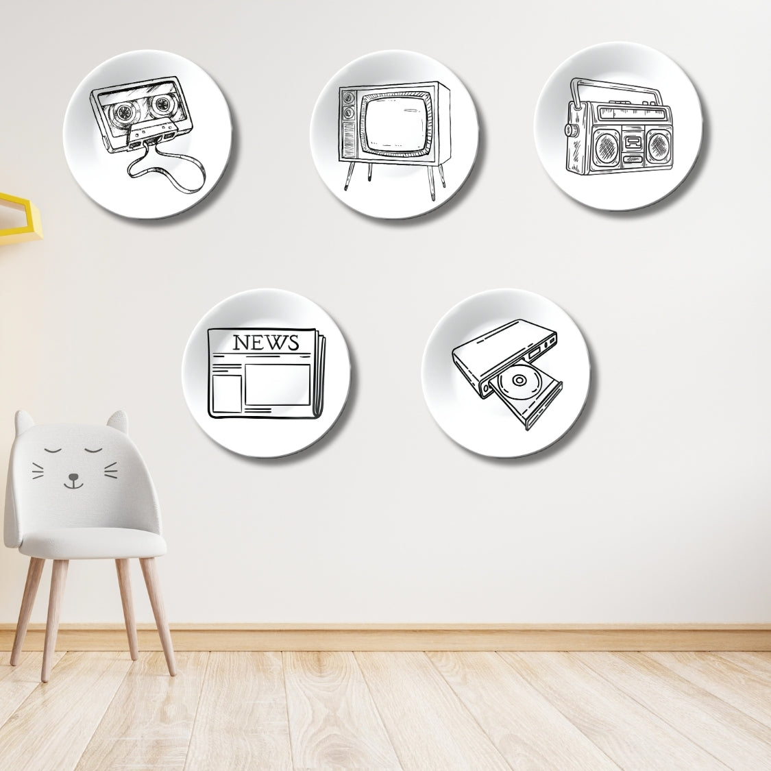 Set of 5 Nostalgic Frequencies Timeless Tunes Decorative Wall Plates